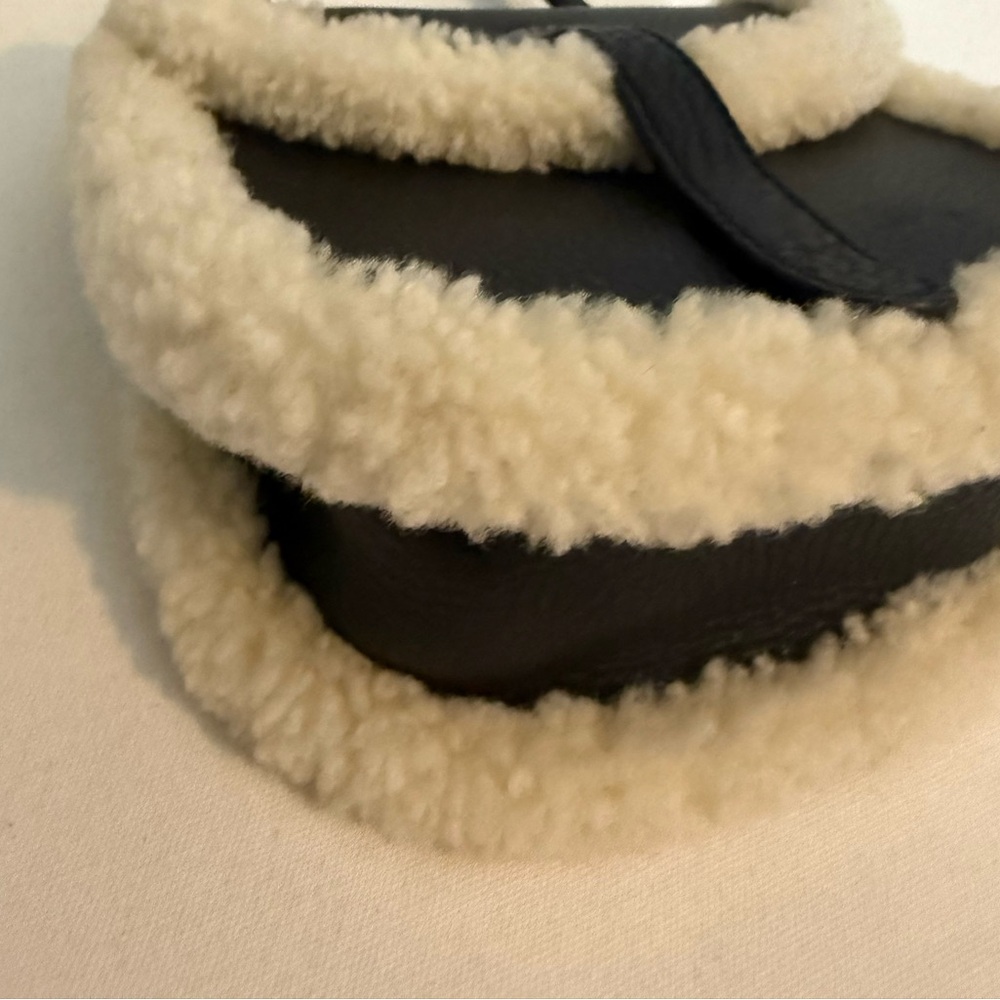 Ugg Heritage Sheepskin Trim Crossbody Bag Black Leather Cream Trim - Picture 12 of 16